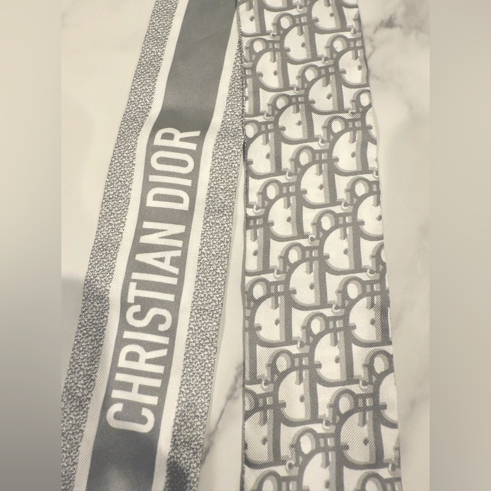 Christian Dior Twilly - Picture 6 of 11